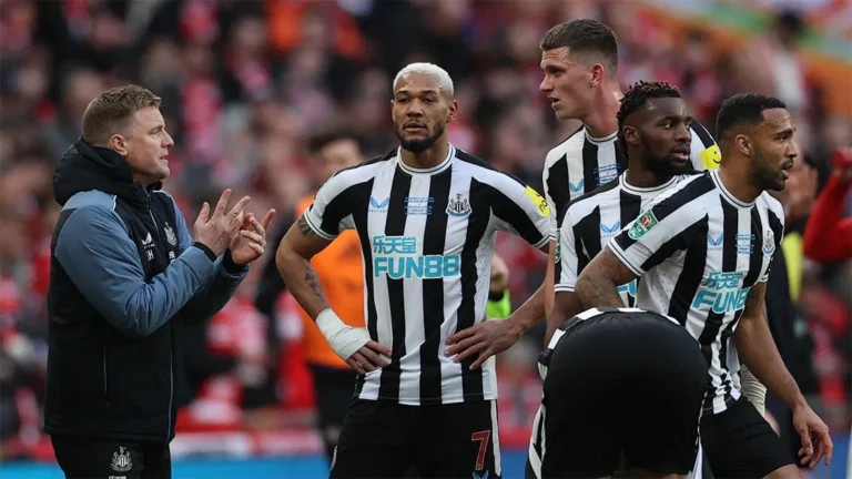 eddie-howe-joelinton-sven-botman-saint-maximin-wilson-newcastle-united-nufc-1120