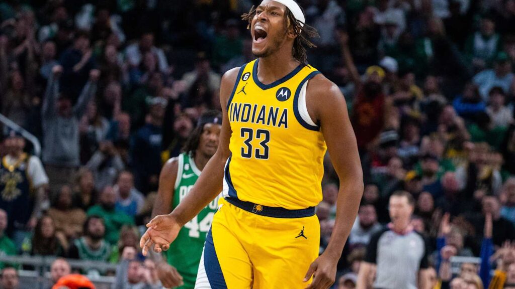 myles-turner-cetlics