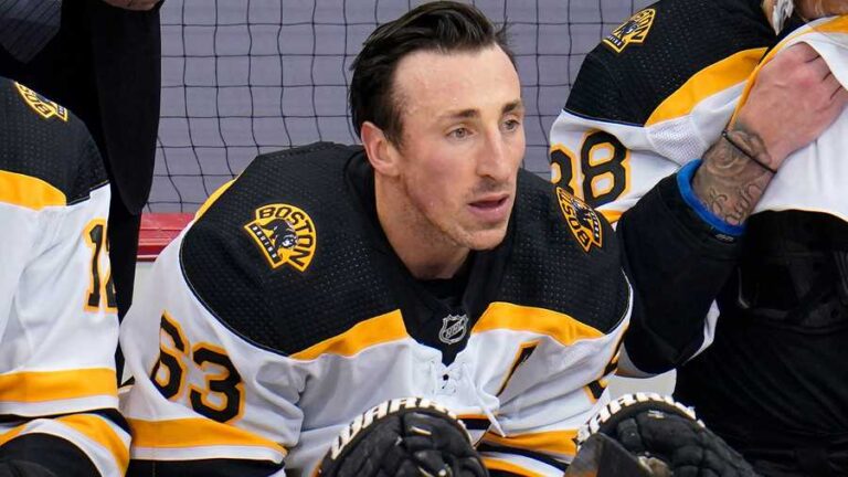 brad-marchand-2021-bruins-ap-photo-1619908304